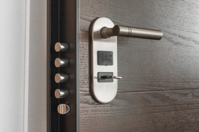 tipos-de-cerraduras-para-puertas-3-1024x682